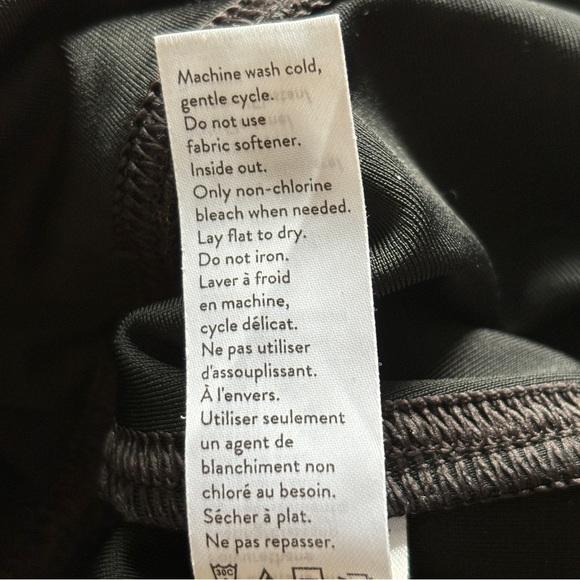 SPANX Faux Leather High Rise Leggings - Picture 8 of 9